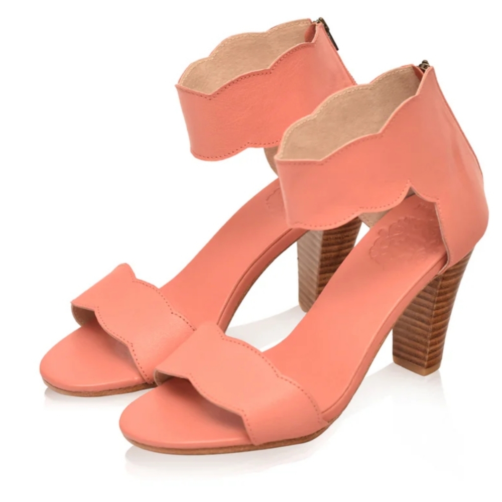 ELF Spanish Mystery Scalloped Heels Leather Heels